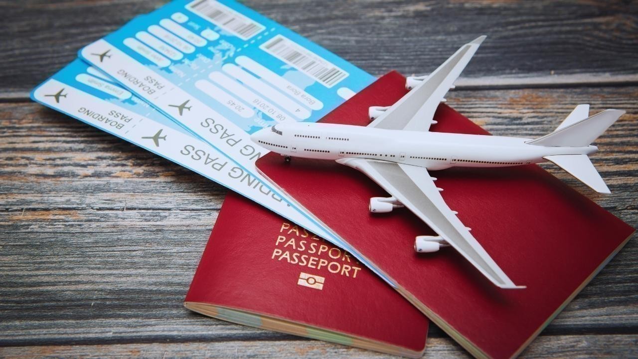 Secrets Airlines Won’t Tell You About Cheaper Flight Tickets