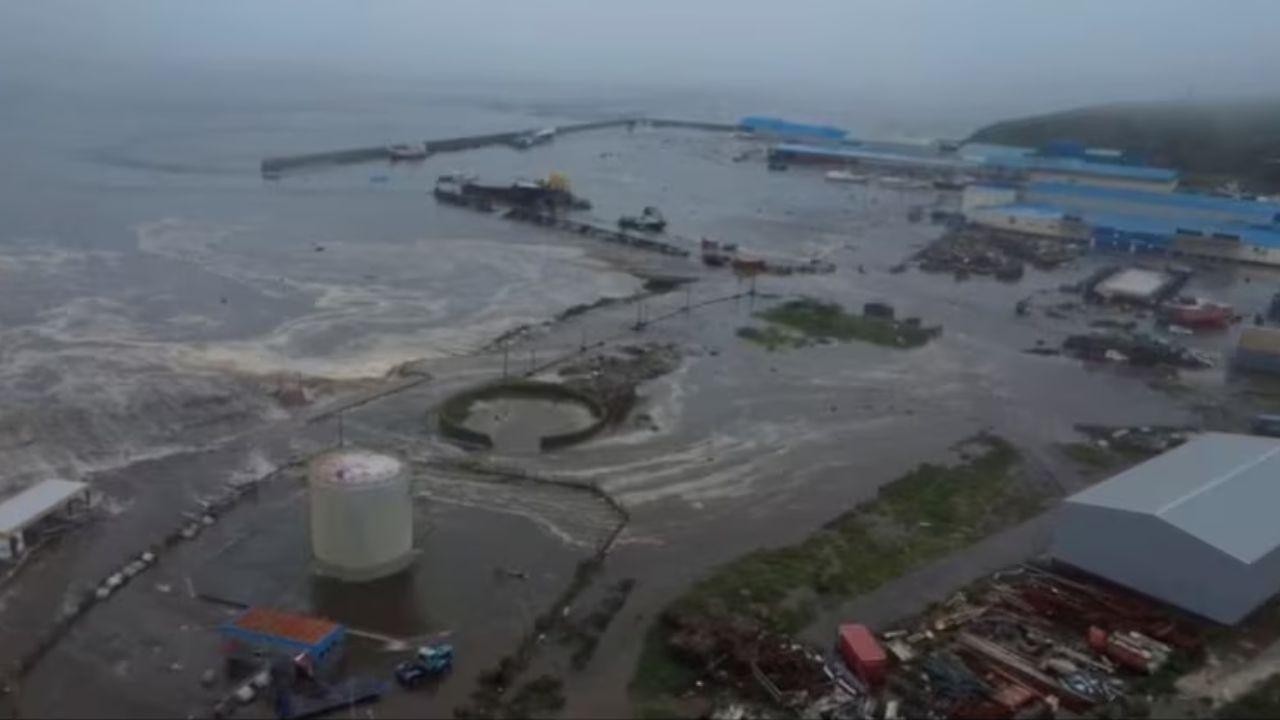 Massive Earthquake Hits Russia’s Kamchatka, Sparks Fears