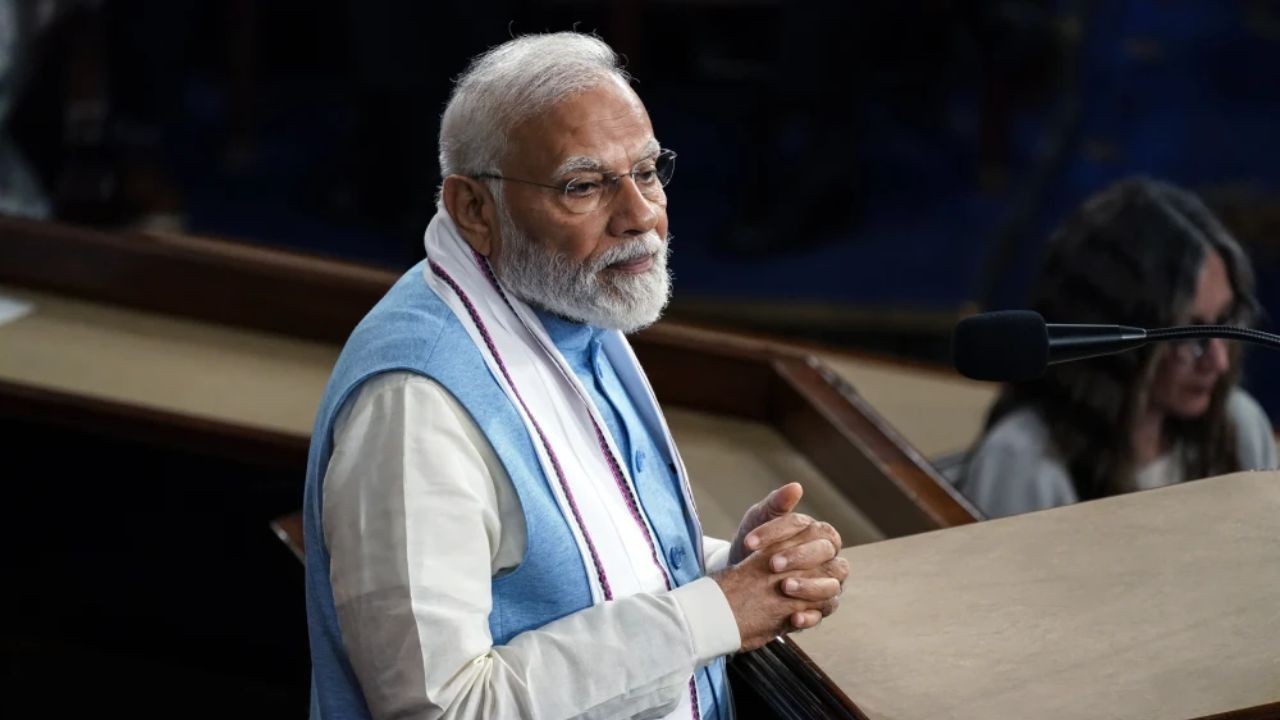 PM Modi Lays ₹6,300 Crore Projects in Assam Criticizes Congress