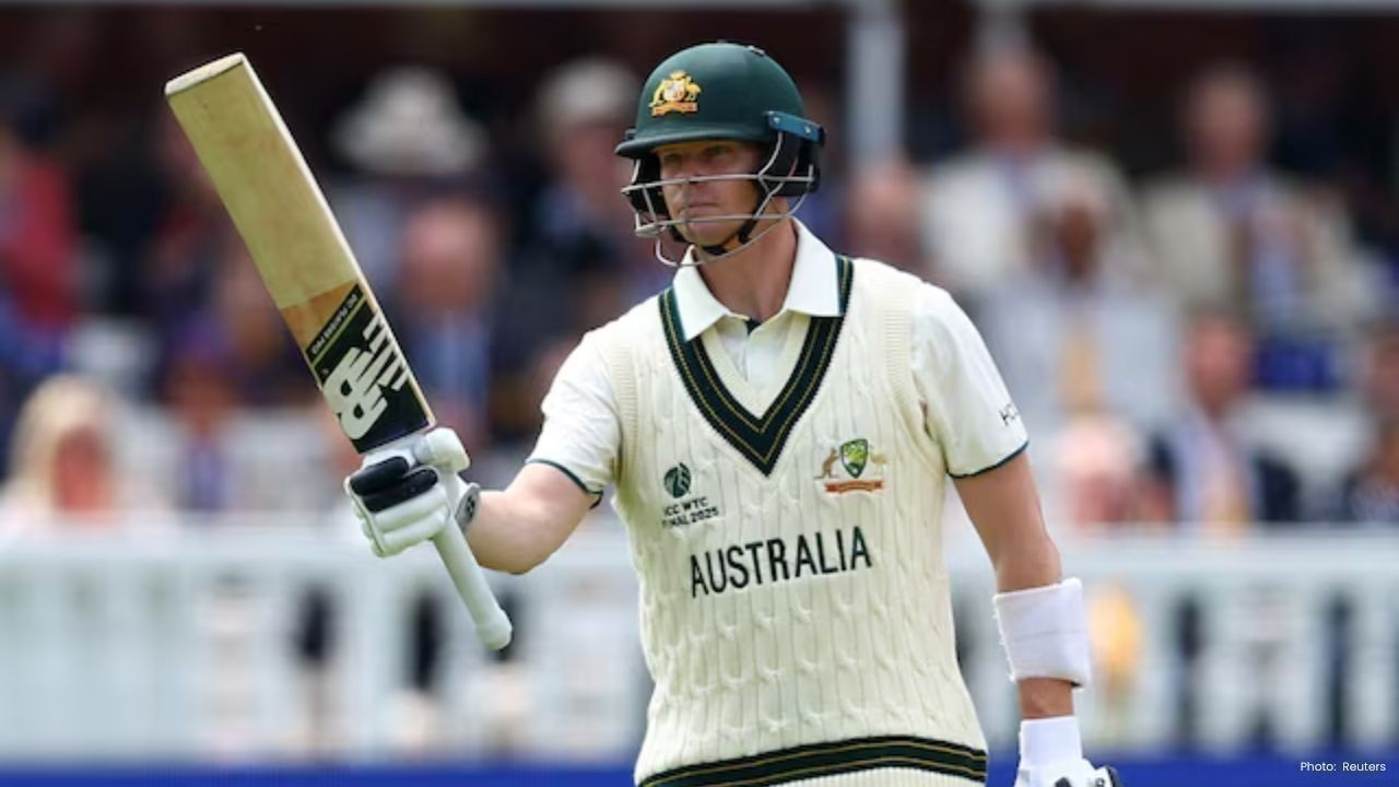 Steve Smith Offers Mentorship to Young Batter Sam Konstas