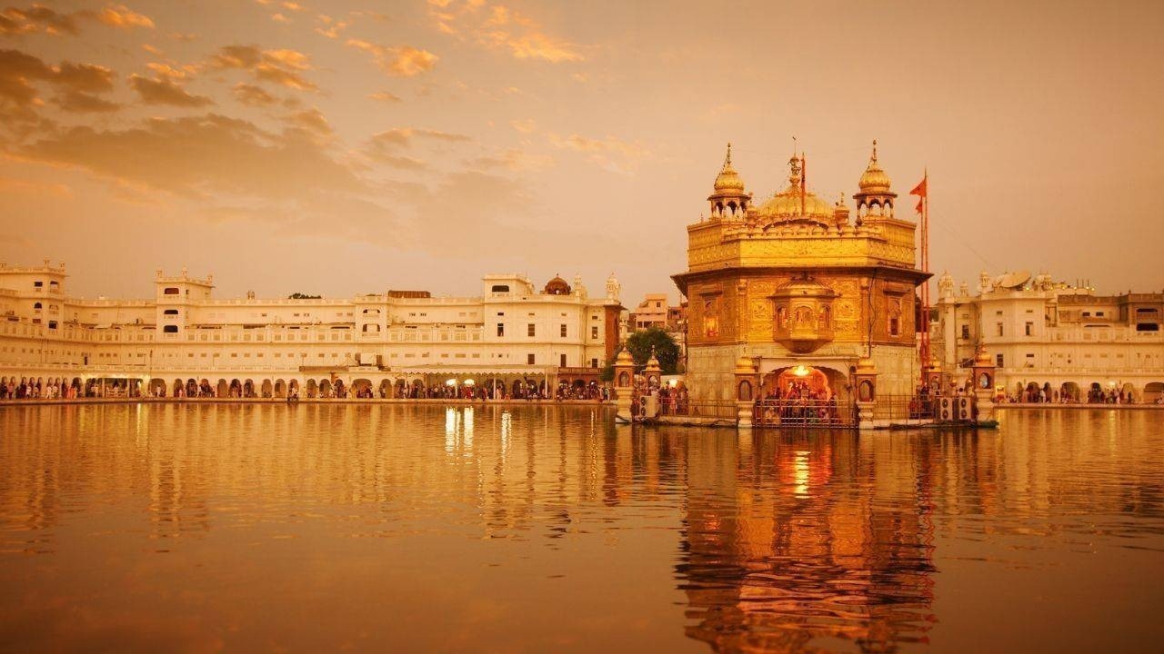 Golden Temple Amritsar: A Spiritual Journey to Sikhism’s Holiest Shrine