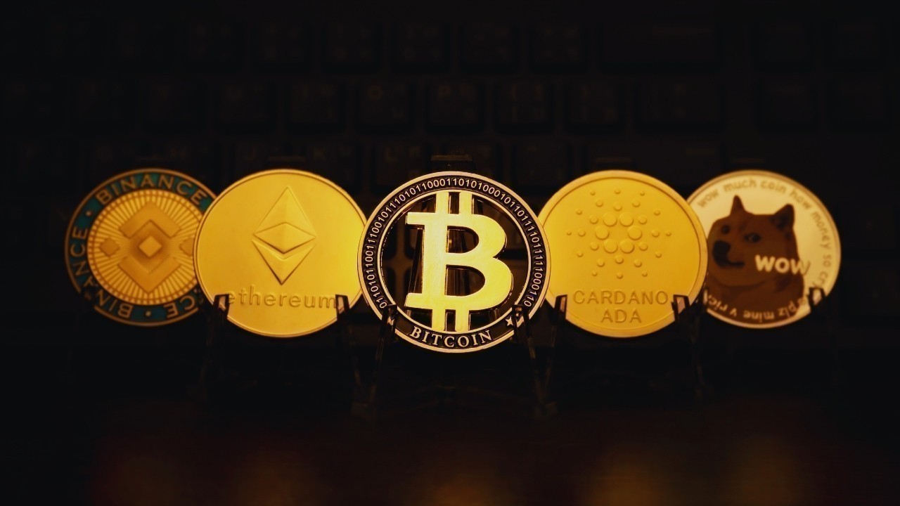 Cryptocurrency Beyond Bitcoin: The New Face of Digital Finance in 2025