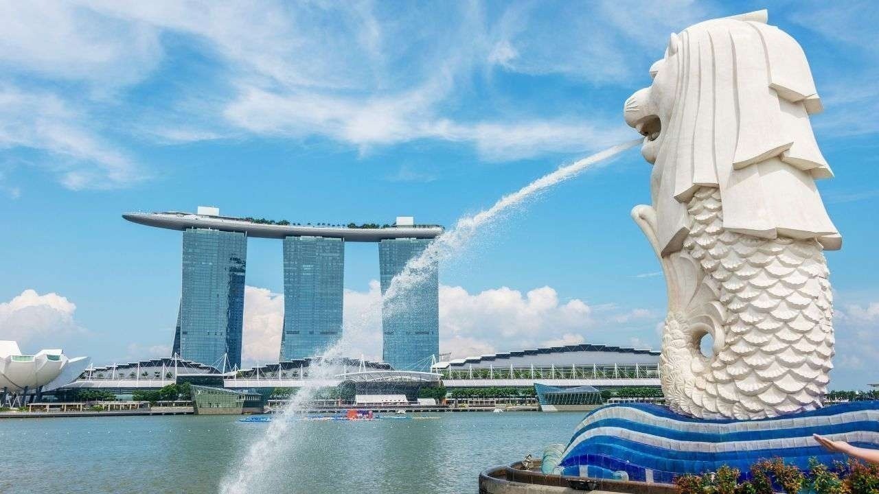 Top 10 Places to Visit in Singapore for First-Time Travelers