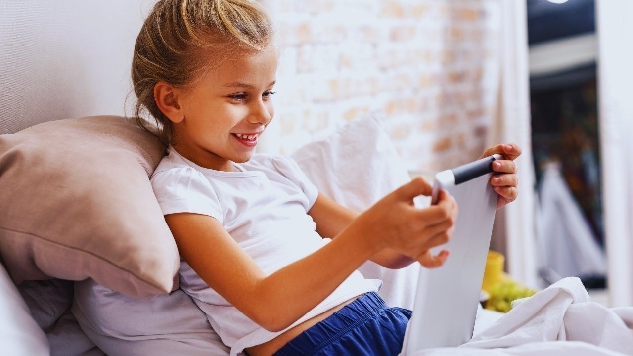 Digital Detox for Kids: How Parents Are Managing Screen-Time from Grade School Onward