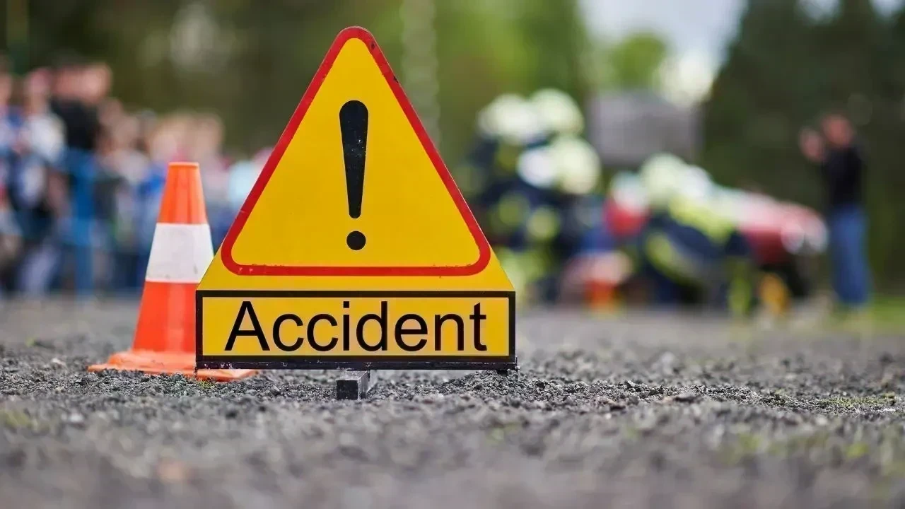 Six Dead, 16 Injured in Two Serious Road Accidents in Andhra Pradesh