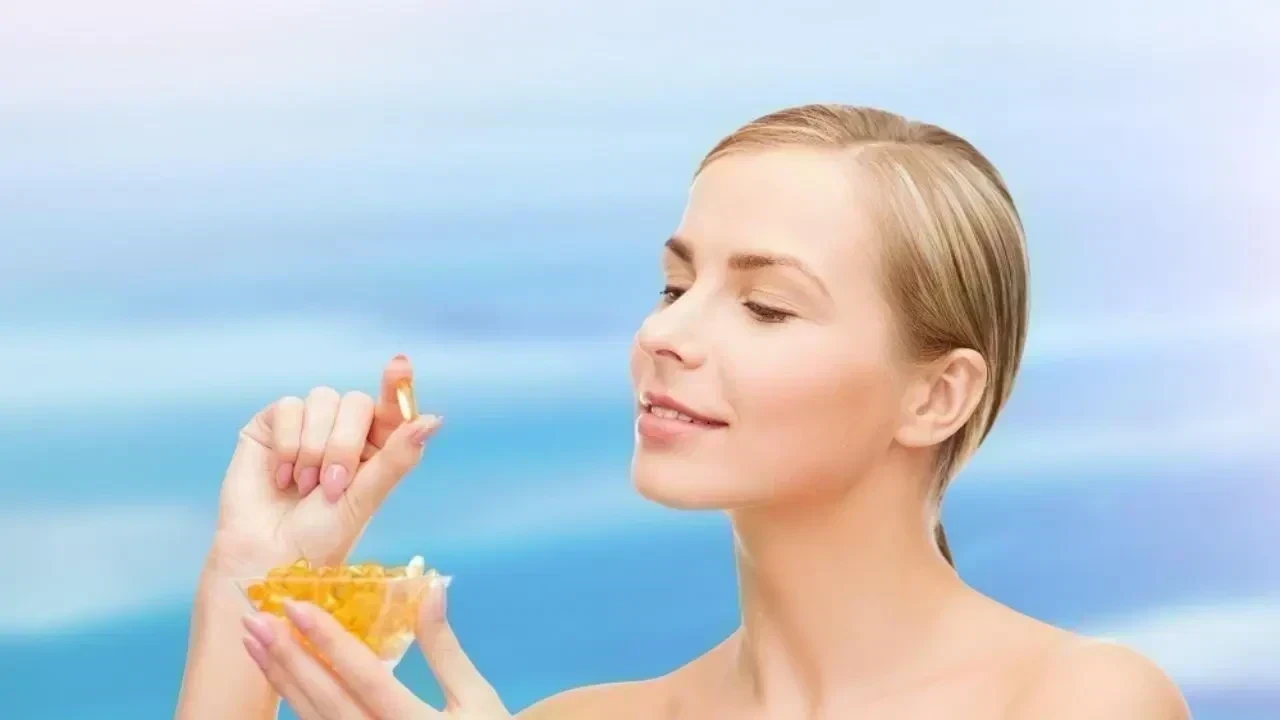 A Little Vitamin E Before Bed Can Do Wonders for Your Skin Overnight