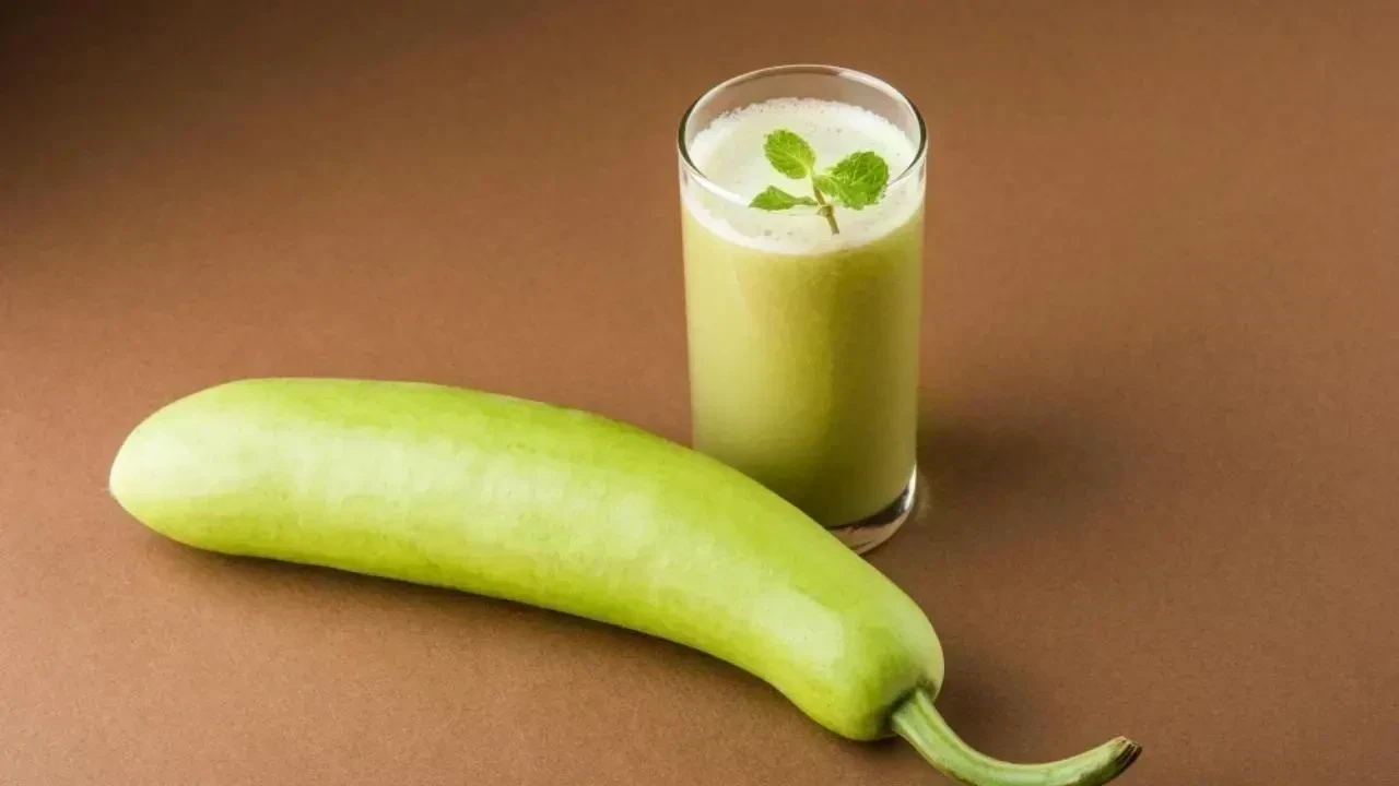 Ayurvedic Benefits of Bottle Gourd Juice: A Simple Vegetable With Powerful Healing Value