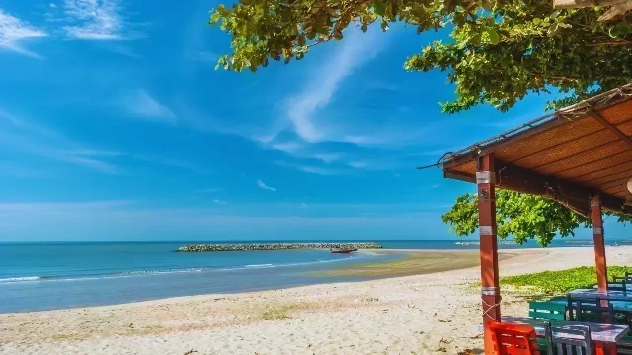 The Return of Beachside Staycations in Winter Months