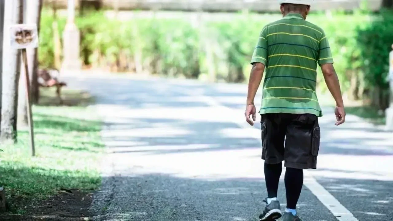 5 Reasons Why Backward Walking Is Excellent for You