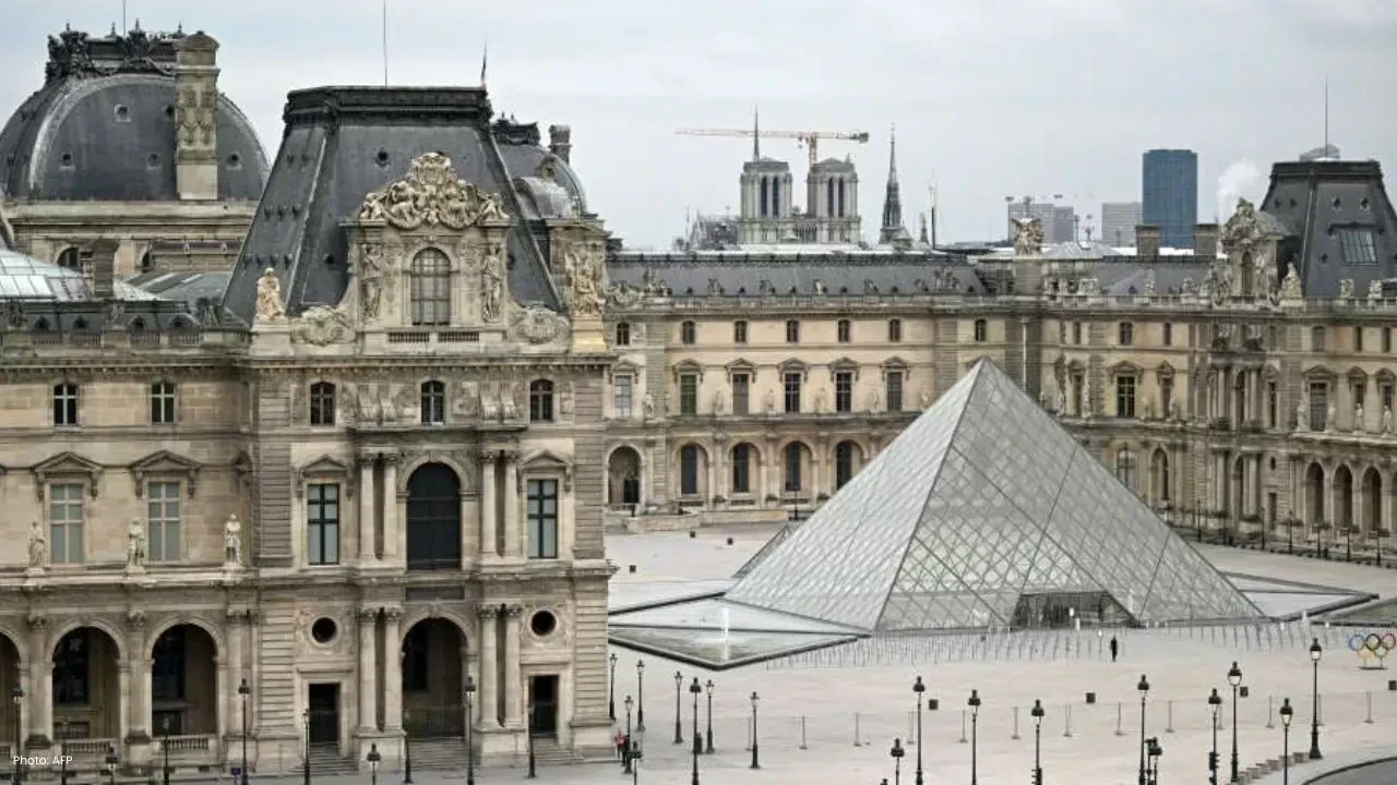 Paris Museum Adjusts Entry Fees Post-Jewel Heist as Security Revamps