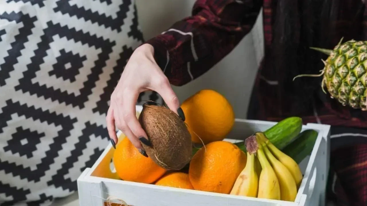 How to Store Fruits So They Stay Juicy and Healthy for Weeks
