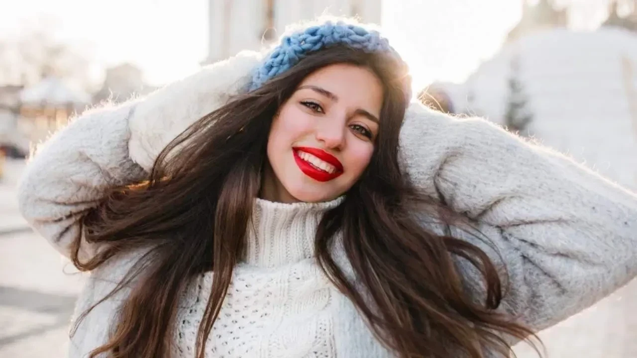 How to Care for Your Hair in Winter: Expert Tips for Stronger and Healthier Locks