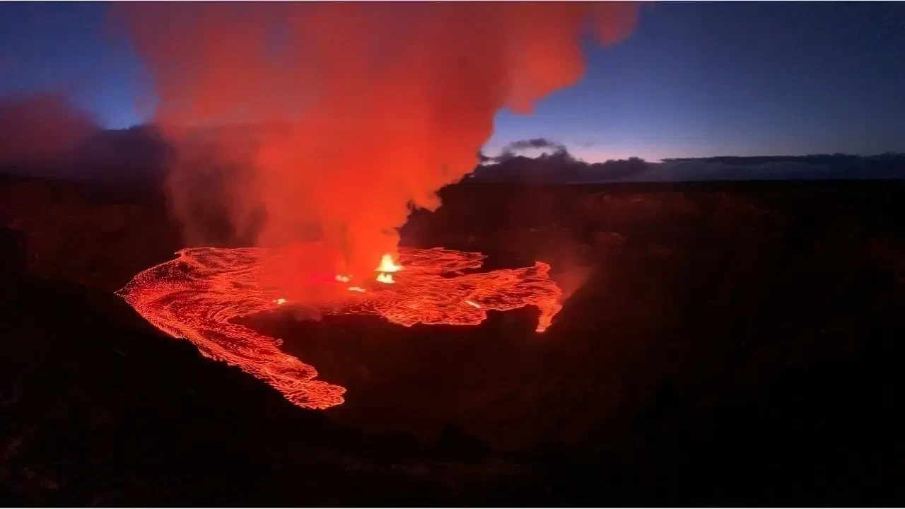 Kīlauea Volcano Erupts Again: A Fiery Display Grabs Global Attention