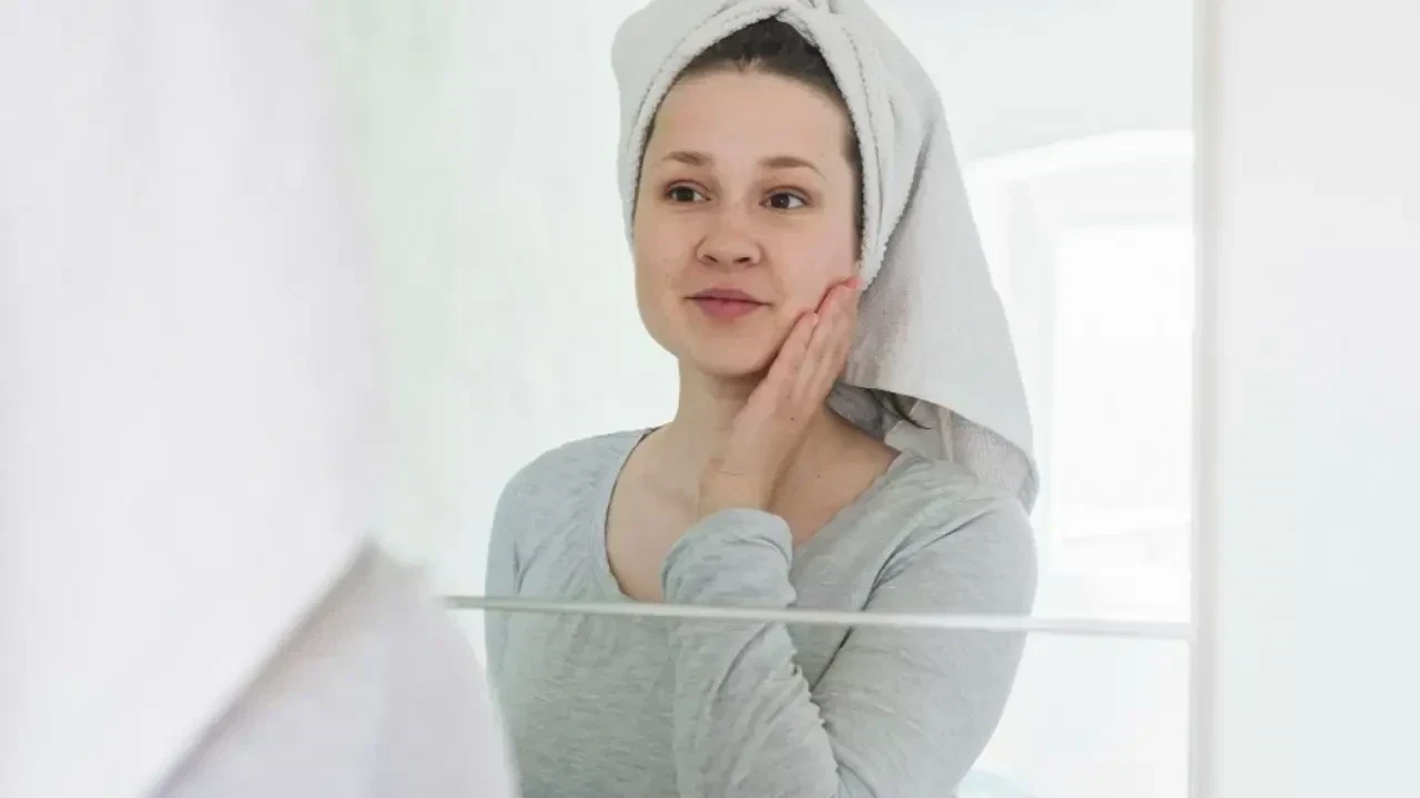 5 Beauty Mistakes That Are Secretly Ageing Your Skin Faster