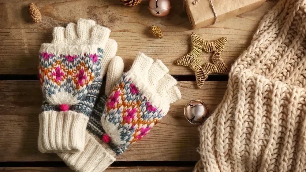Woolen Gloves Designs: Stay Cozy and Stylish This Winter