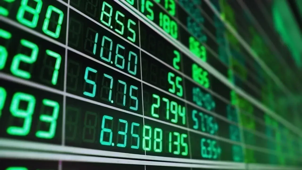 Market Pulse: Sensex and Nifty Flat, Auto and Metal Stocks Surge