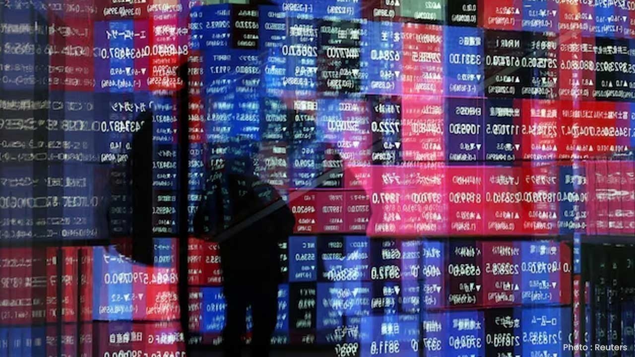 Shares Stabilise Ahead of Major Central Bank Decisions, Key Data