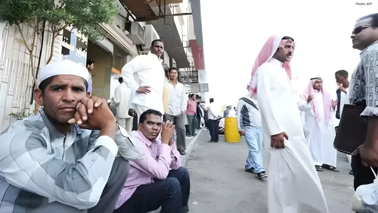 UAE and Saudi Arabia Crack Down on Pakistani Begging Operations