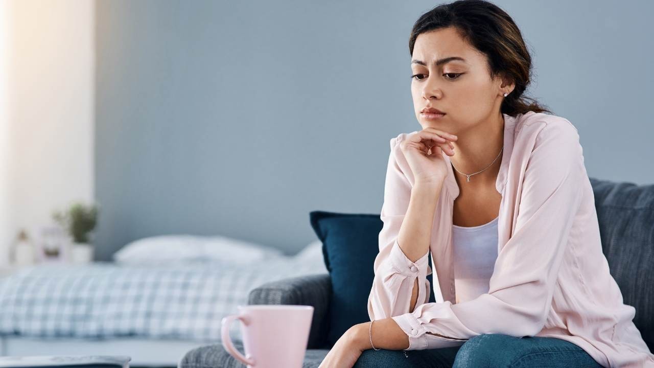 How To Start Living & Stop Overthinking In 30 Simple Steps