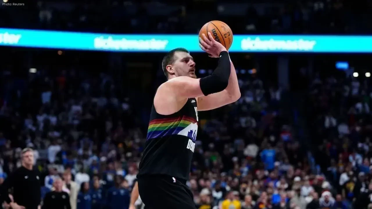 Jokic's Unforgettable Performance Leads Nuggets to Christmas Victory