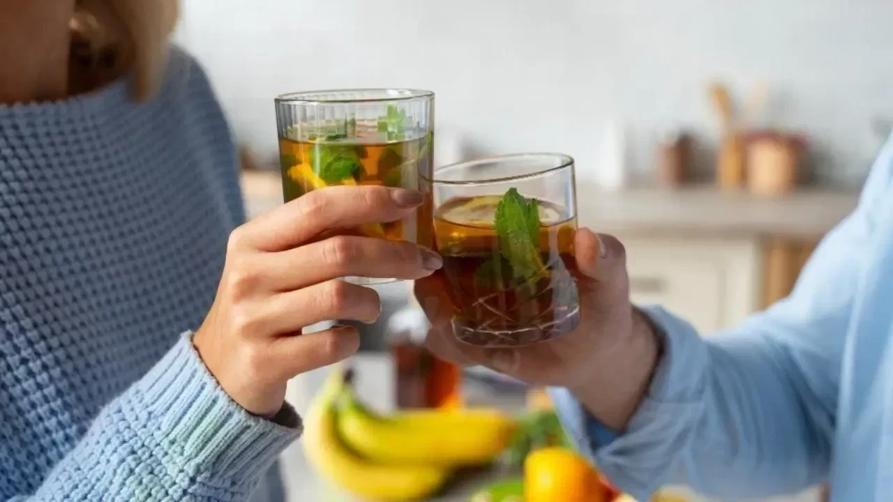 Lose Weight in Winter Without Gym: 5 Warm Drinks That Burn Fat Fast