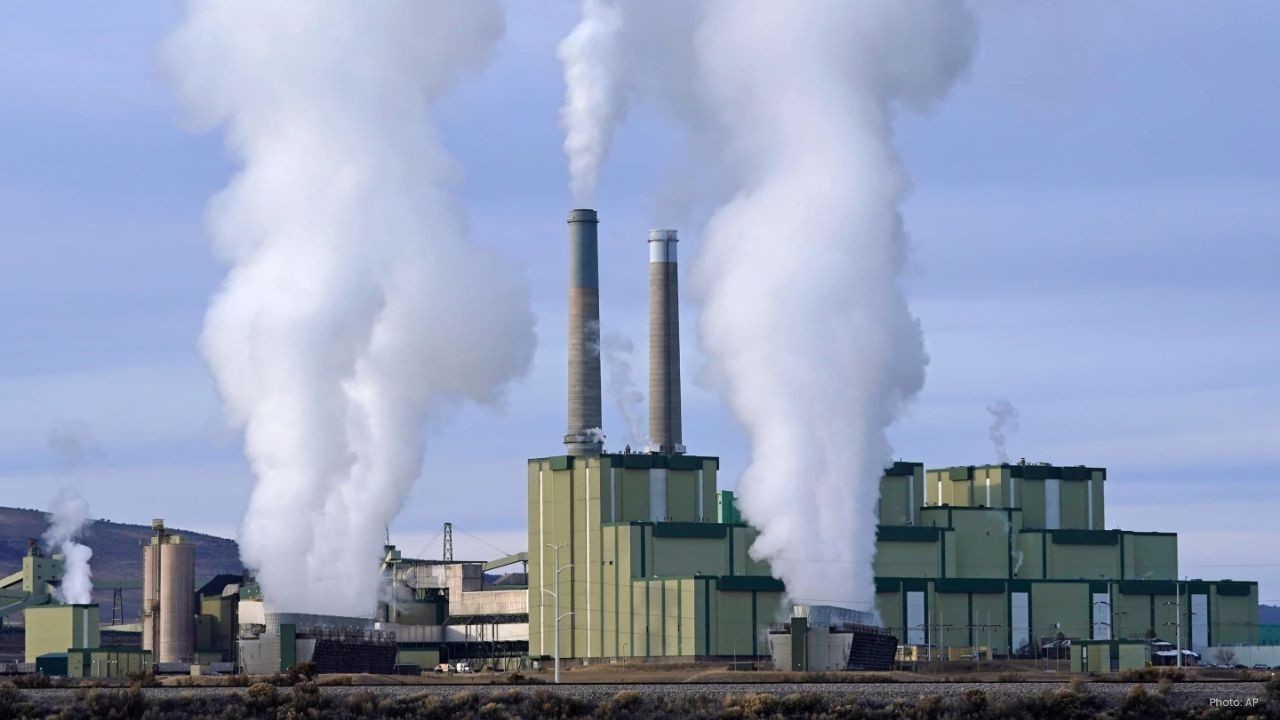 Trump Administration Orders Colorado Coal Plant to Stay Open Beyond Closure