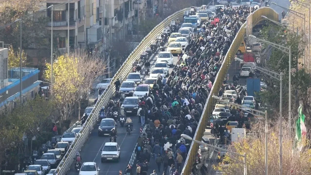 Iran Protests Spread Nationwide, Seven Killed in Deadly Clashes