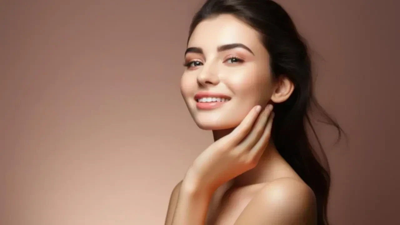 This AM–PM Tone Ritual Will Make Your Skin Glow Like Never Before