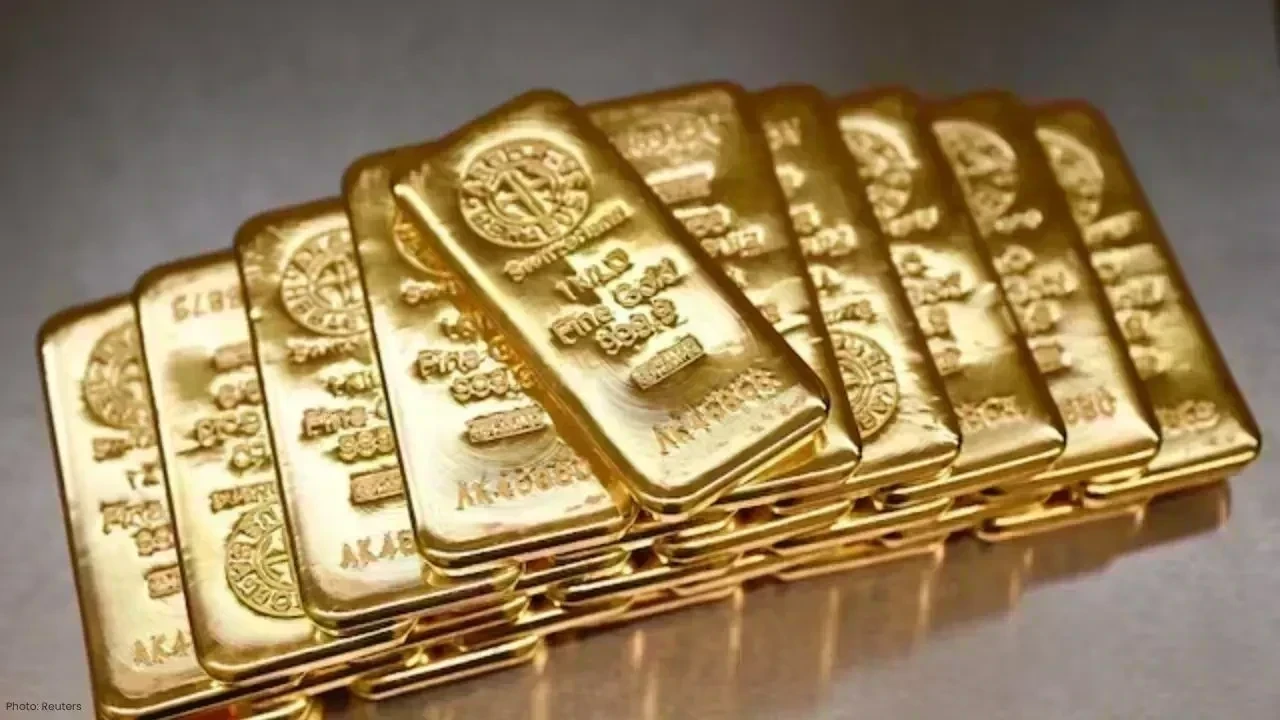 Gold Approaches All-Time High as Silver Surpasses $90 Amid Rate Cut Speculation
