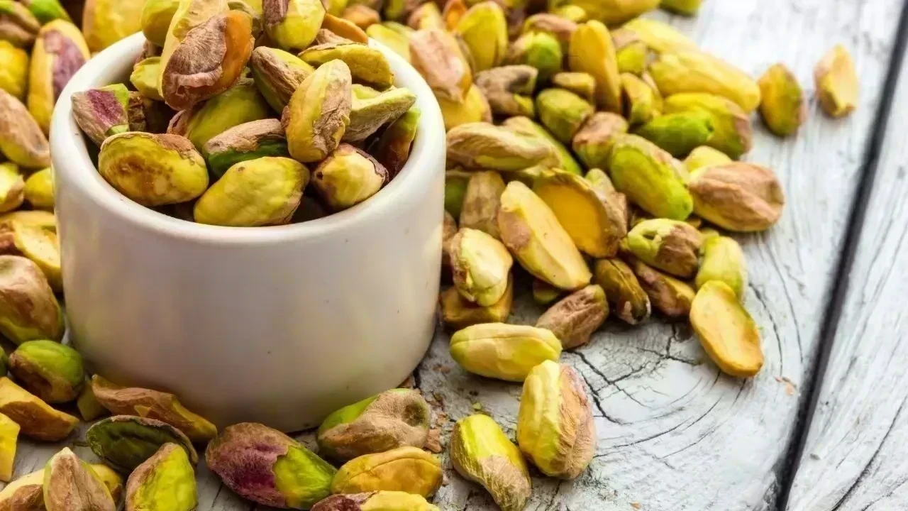 Pistachios: The Snack Revolution Dominating 2026