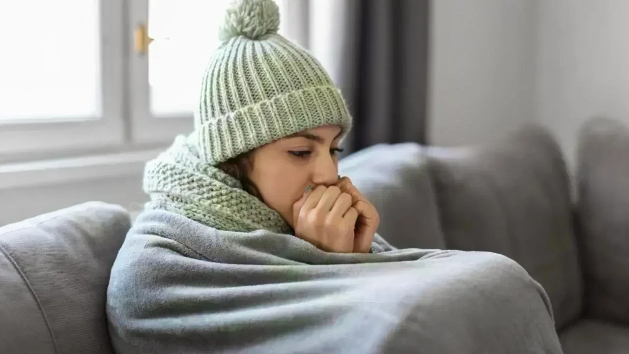 Feeling Cold All the Time? Your Body May Be Lacking These Nutrients