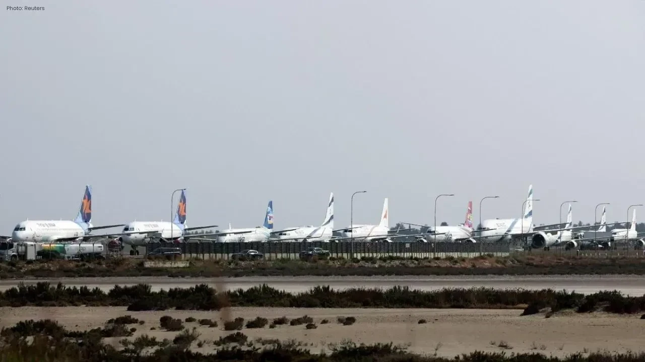 Airlines Pause Middle East Operations Amid Escalating Tensions
