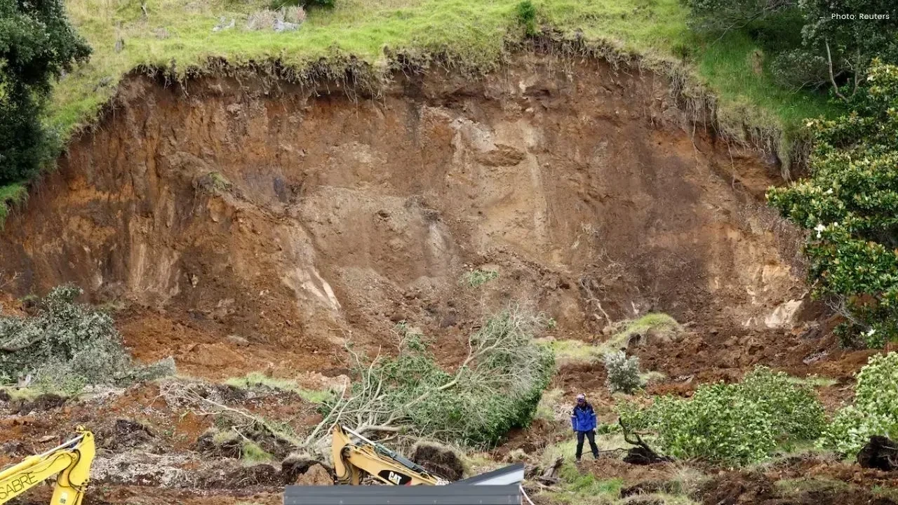 Crocodiles Invade Flooded Towns in Mozambique, Compounding Humanitarian Crisis