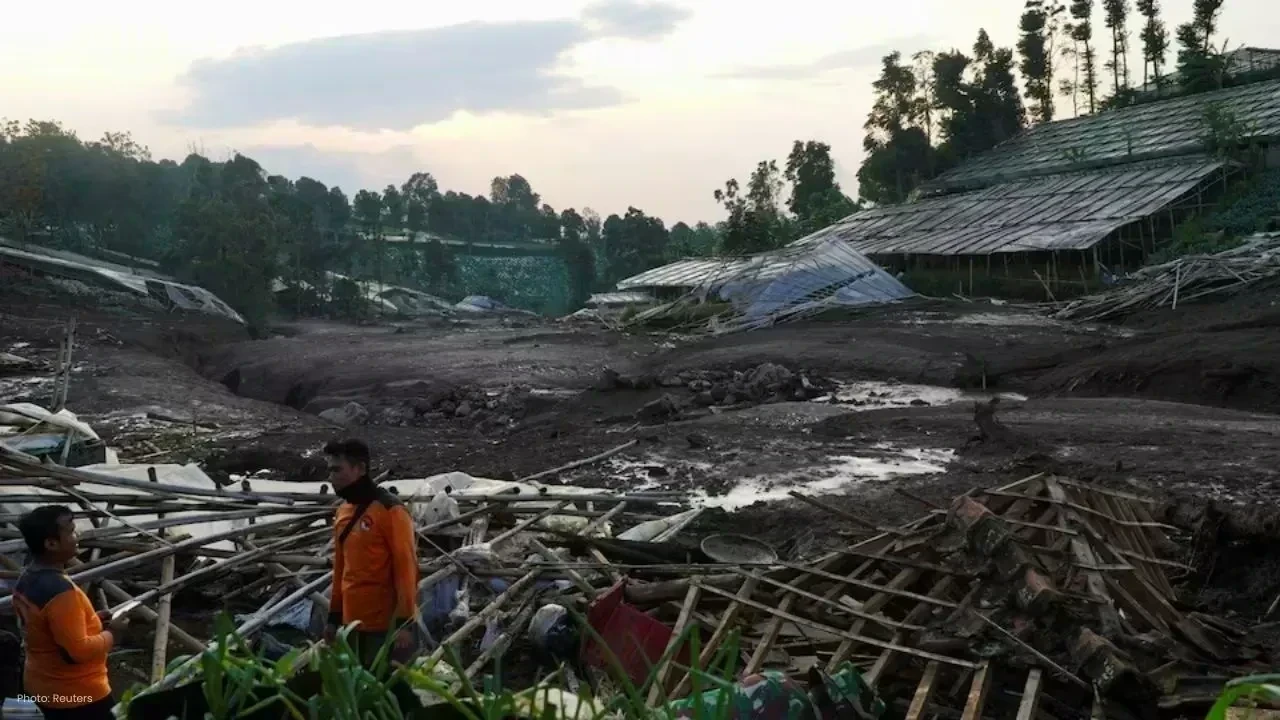 Tragic Landslide in West Java Claims 17 Lives, Many Still Missing